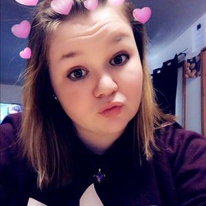 Meet your Posher, Kaitlin